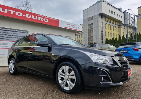 Chevrolet Cruze cena 32900 przebieg: 177000, rok produkcji 2013 z Piława Górna małe 781